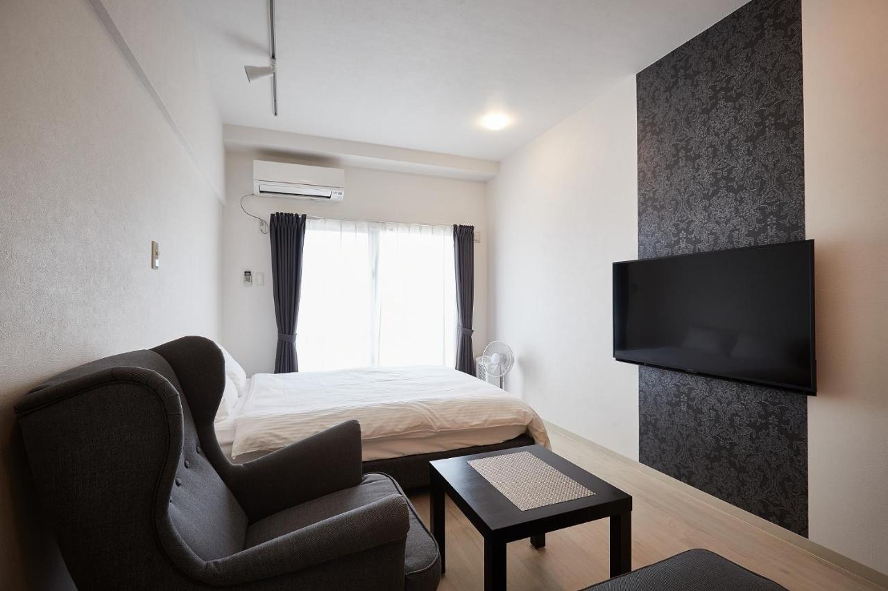New Normal Hotel In Nago ニューノーマルホテルイン名護 Extérieur photo