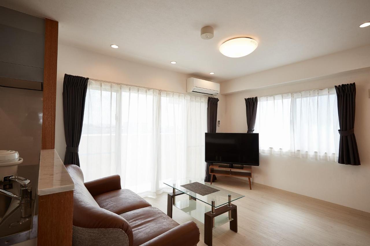 New Normal Hotel In Nago ニューノーマルホテルイン名護 Extérieur photo