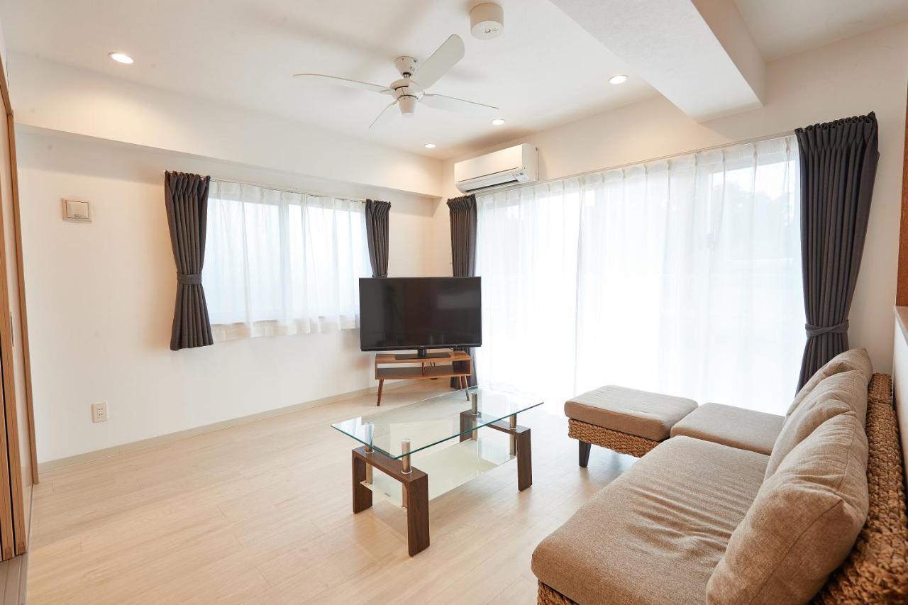 New Normal Hotel In Nago ニューノーマルホテルイン名護 Extérieur photo